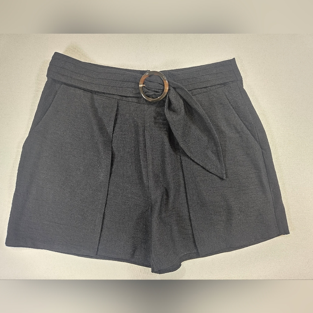 CeCe‎ Womens Shorts Size 8 Black O-Ring Belted Shorts Zip Up Back Stylish Classy
